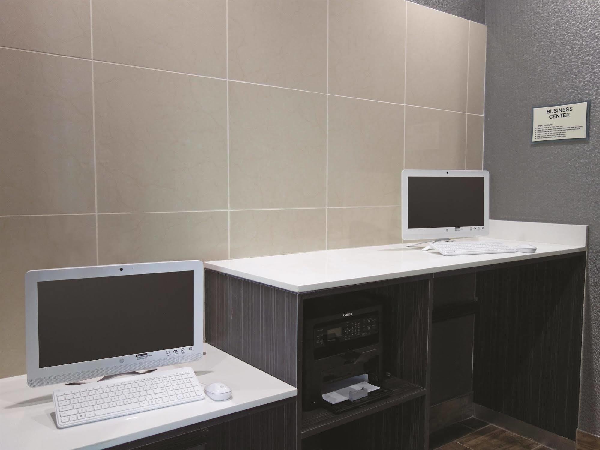 La Quinta By Wyndham Amarillo Airport Hotel Luaran gambar